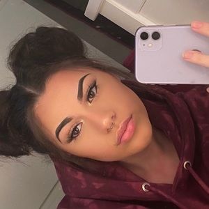 Meet your Posher, Savanna